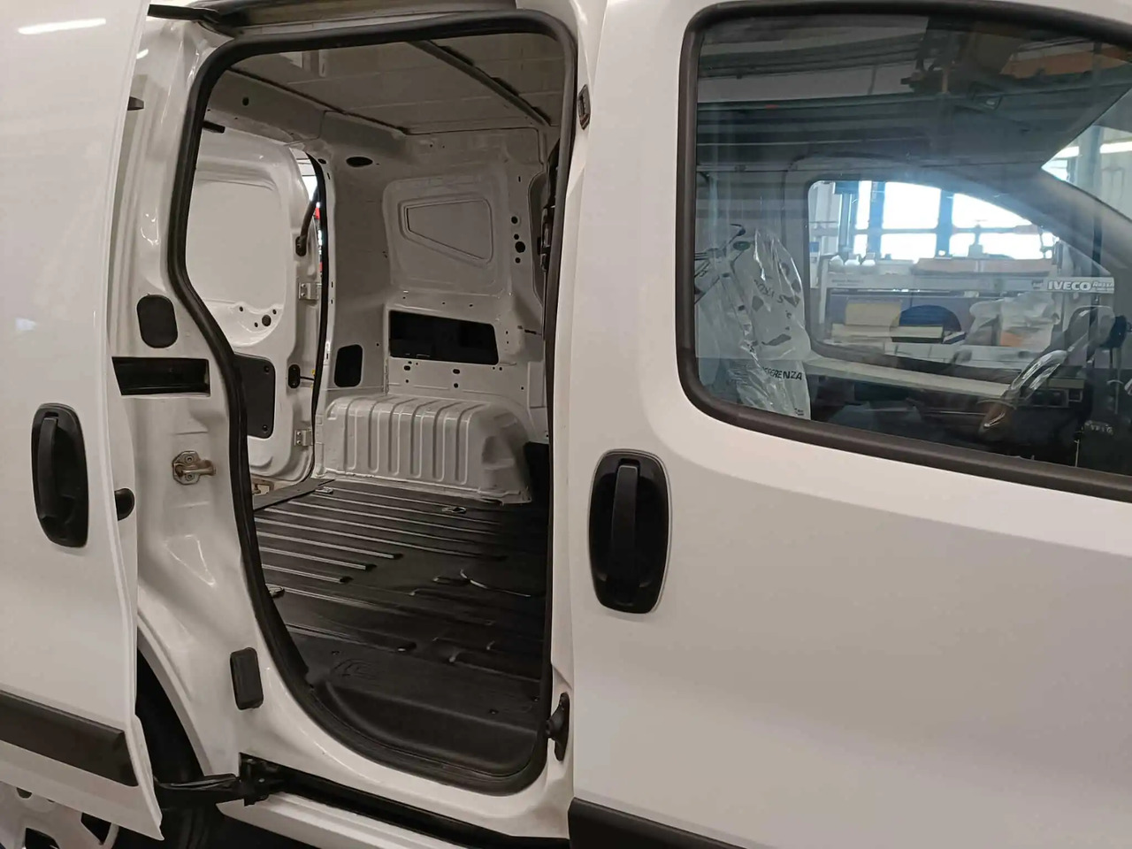 FIAT FIORINO SX - فان: صور 5 FIAT FIORINO SX - فان: صور 5