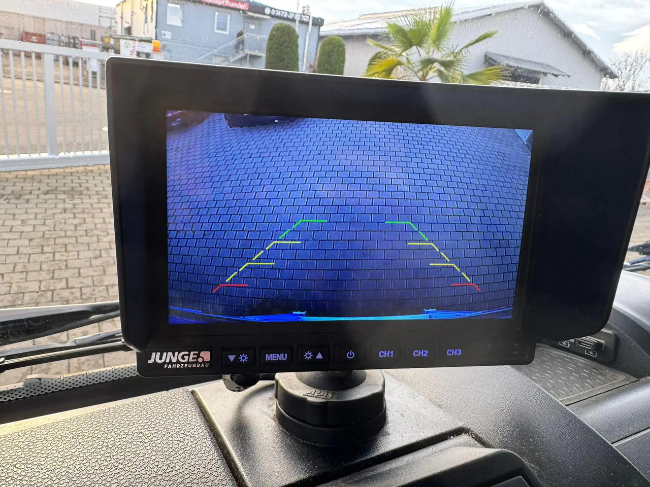 IVECO EUROCARGO 75E21 - شاحنة ستارة: صور 4 IVECO EUROCARGO 75E21 - شاحنة ستارة: صور 4