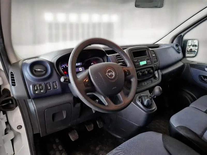 OPEL VIVARO COMBI 9 POSTI - حافلة صغيرة, ميكروباص: صور 4 OPEL VIVARO COMBI 9 POSTI - حافلة صغيرة, ميكروباص: صور 4