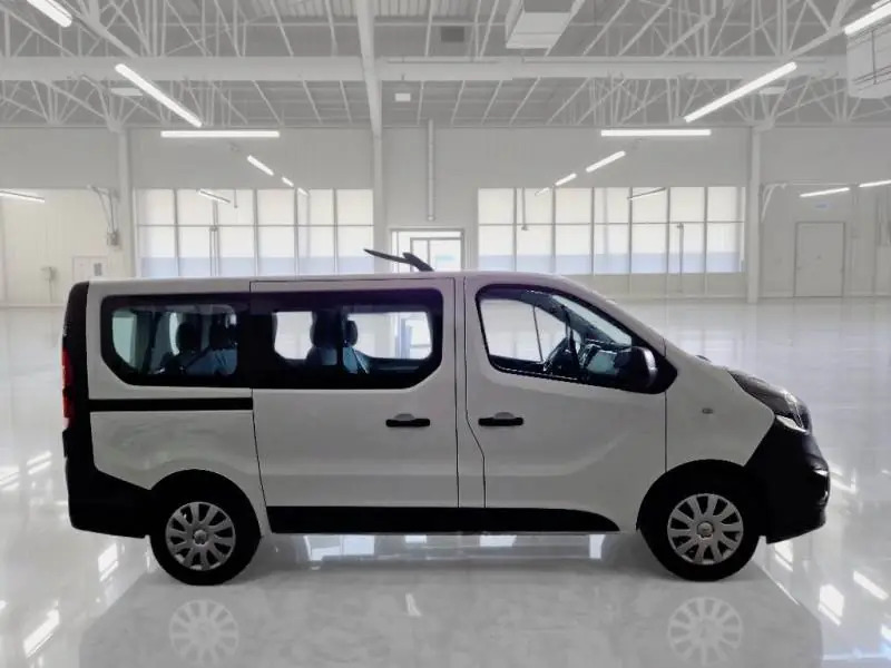 OPEL VIVARO COMBI 9 POSTI - حافلة صغيرة, ميكروباص: صور 3 OPEL VIVARO COMBI 9 POSTI - حافلة صغيرة, ميكروباص: صور 3