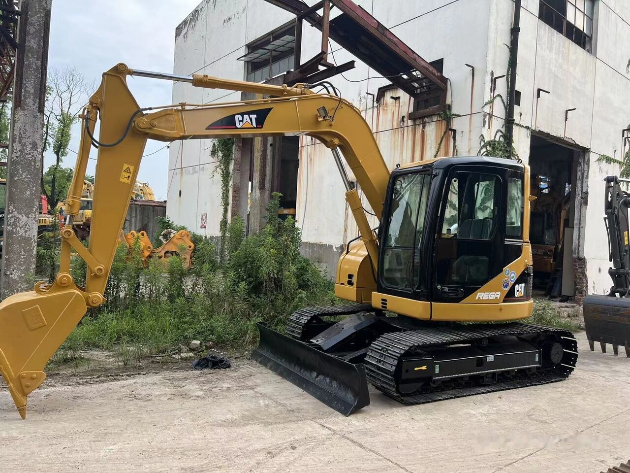 Caterpillar 308C - حفارات زحافة: صور 5 Caterpillar 308C - حفارات زحافة: صور 5