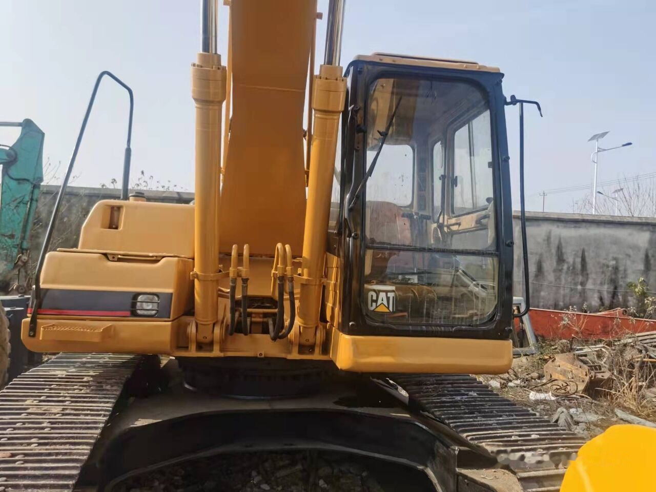 Caterpillar 320B - حفارات زحافة: صور 5 Caterpillar 320B - حفارات زحافة: صور 5