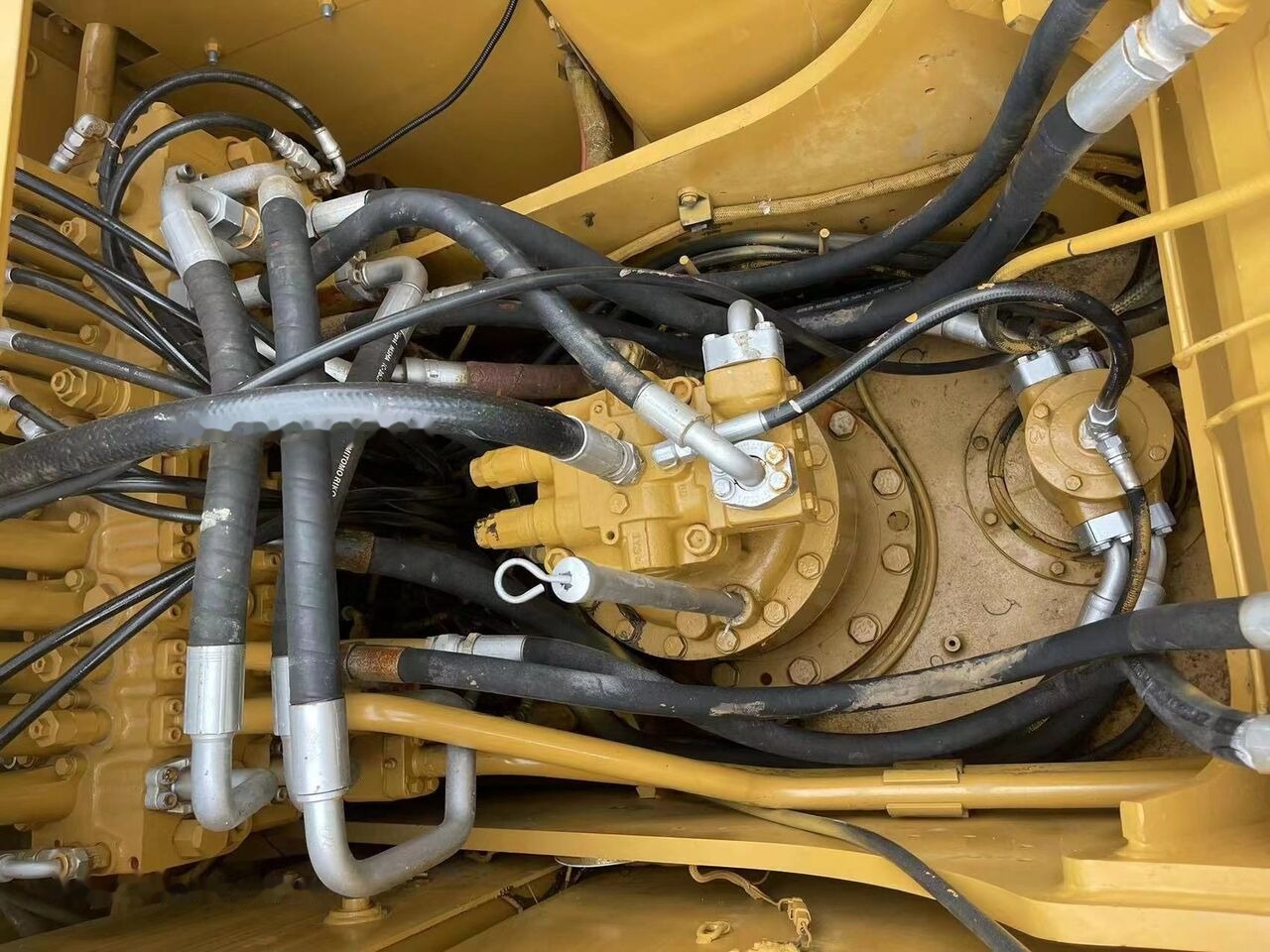 Caterpillar 320C - حفارات زحافة: صور 3 Caterpillar 320C - حفارات زحافة: صور 3