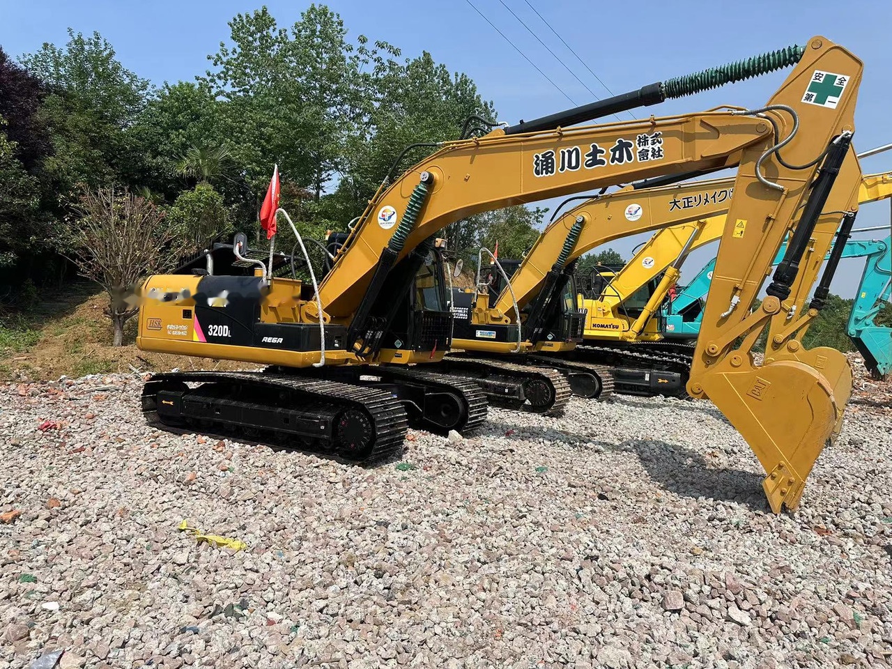 Caterpillar 320D2 - حفارات زحافة: صور 3 Caterpillar 320D2 - حفارات زحافة: صور 3