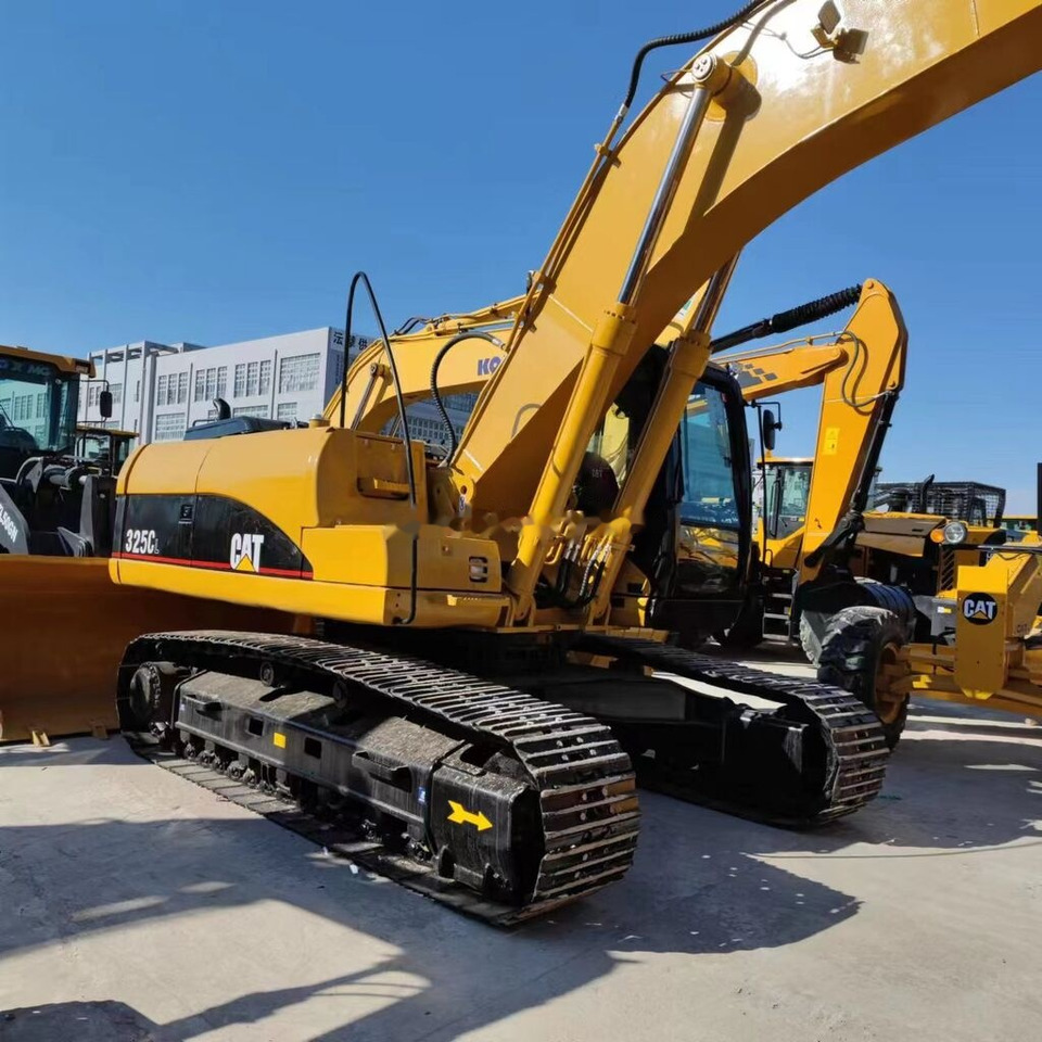 Caterpillar 325C - حفارات زحافة: صور 3 Caterpillar 325C - حفارات زحافة: صور 3