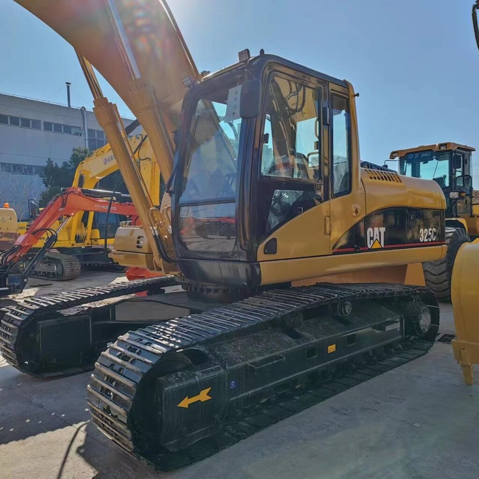 Caterpillar 325C - حفارات زحافة: صور 4 Caterpillar 325C - حفارات زحافة: صور 4