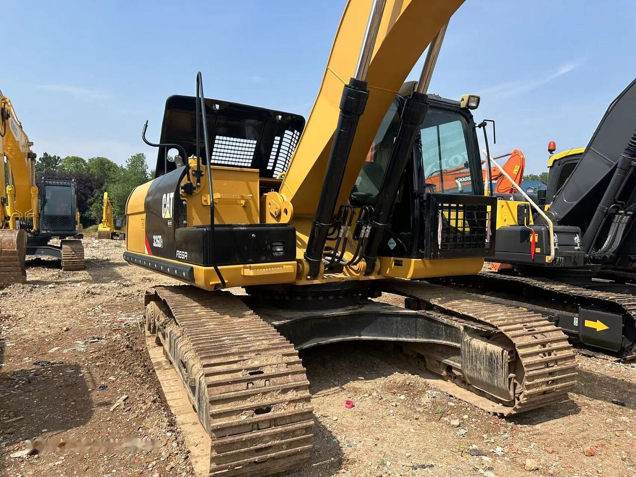 Caterpillar 326D - حفارات زحافة: صور 1 Caterpillar 326D - حفارات زحافة: صور 1