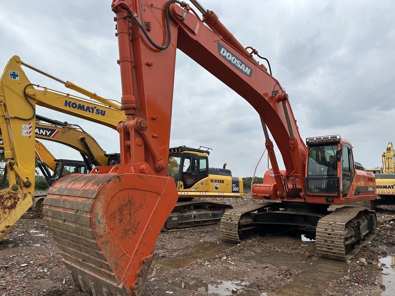Doosan DH420 - حفارات زحافة: صور 5 Doosan DH420 - حفارات زحافة: صور 5