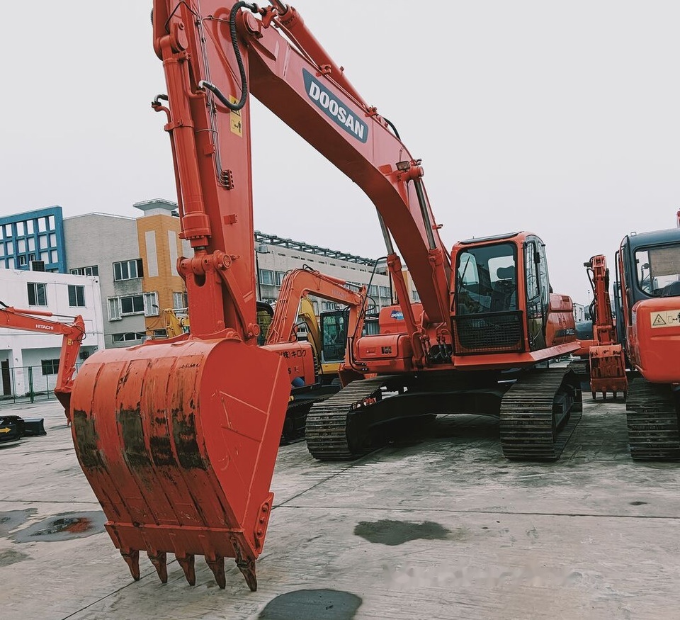 Doosan DX300 - حفارات زحافة: صور 3 Doosan DX300 - حفارات زحافة: صور 3