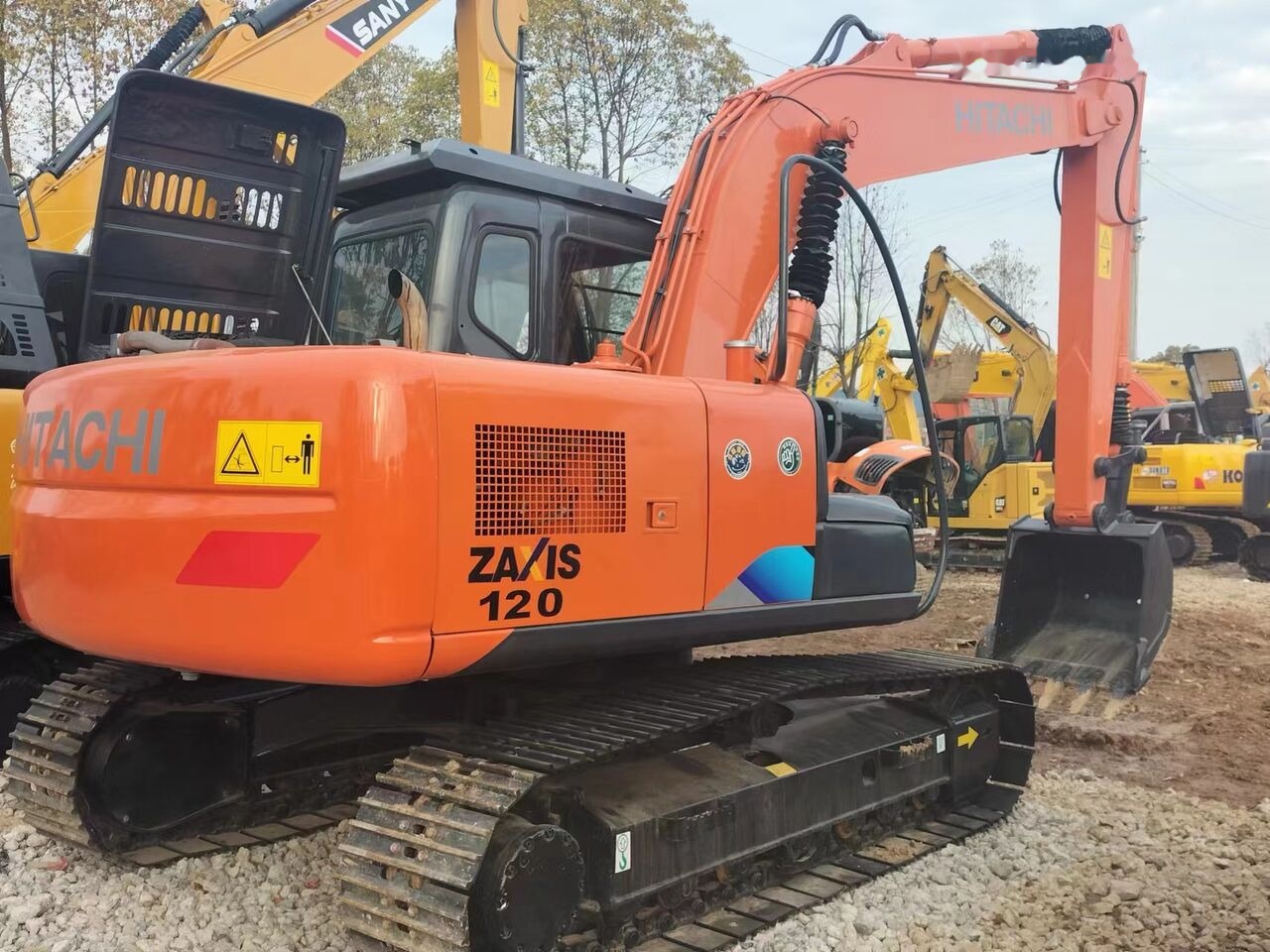 Hitachi ZX120 - حفارات زحافة: صور 3 Hitachi ZX120 - حفارات زحافة: صور 3