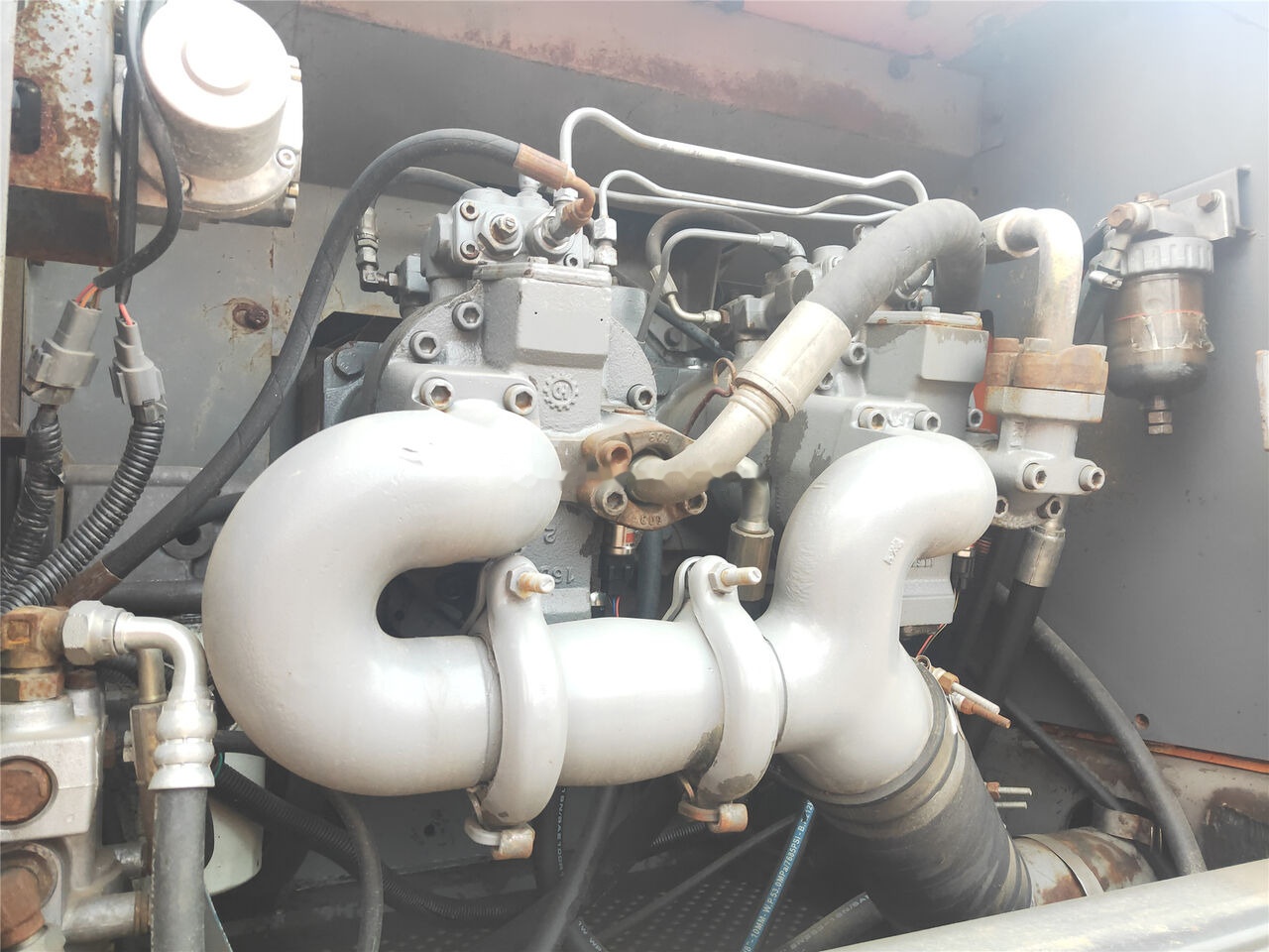 Hitachi ZX350H-3G - حفارات زحافة: صور 4 Hitachi ZX350H-3G - حفارات زحافة: صور 4