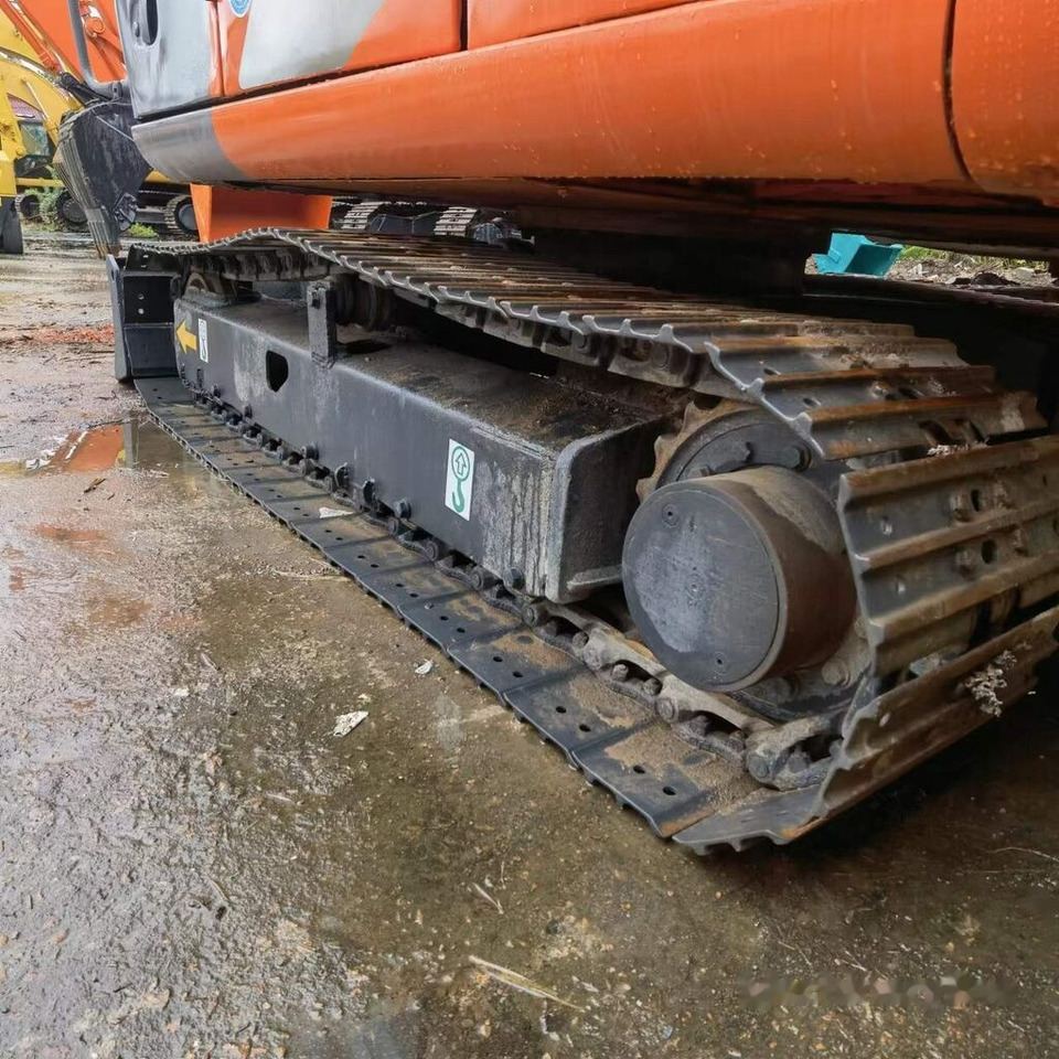 Hitachi ZX60 - حفارات زحافة: صور 4 Hitachi ZX60 - حفارات زحافة: صور 4
