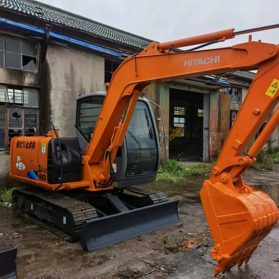 Hitachi ZX60 - حفارات زحافة: صور 3 Hitachi ZX60 - حفارات زحافة: صور 3