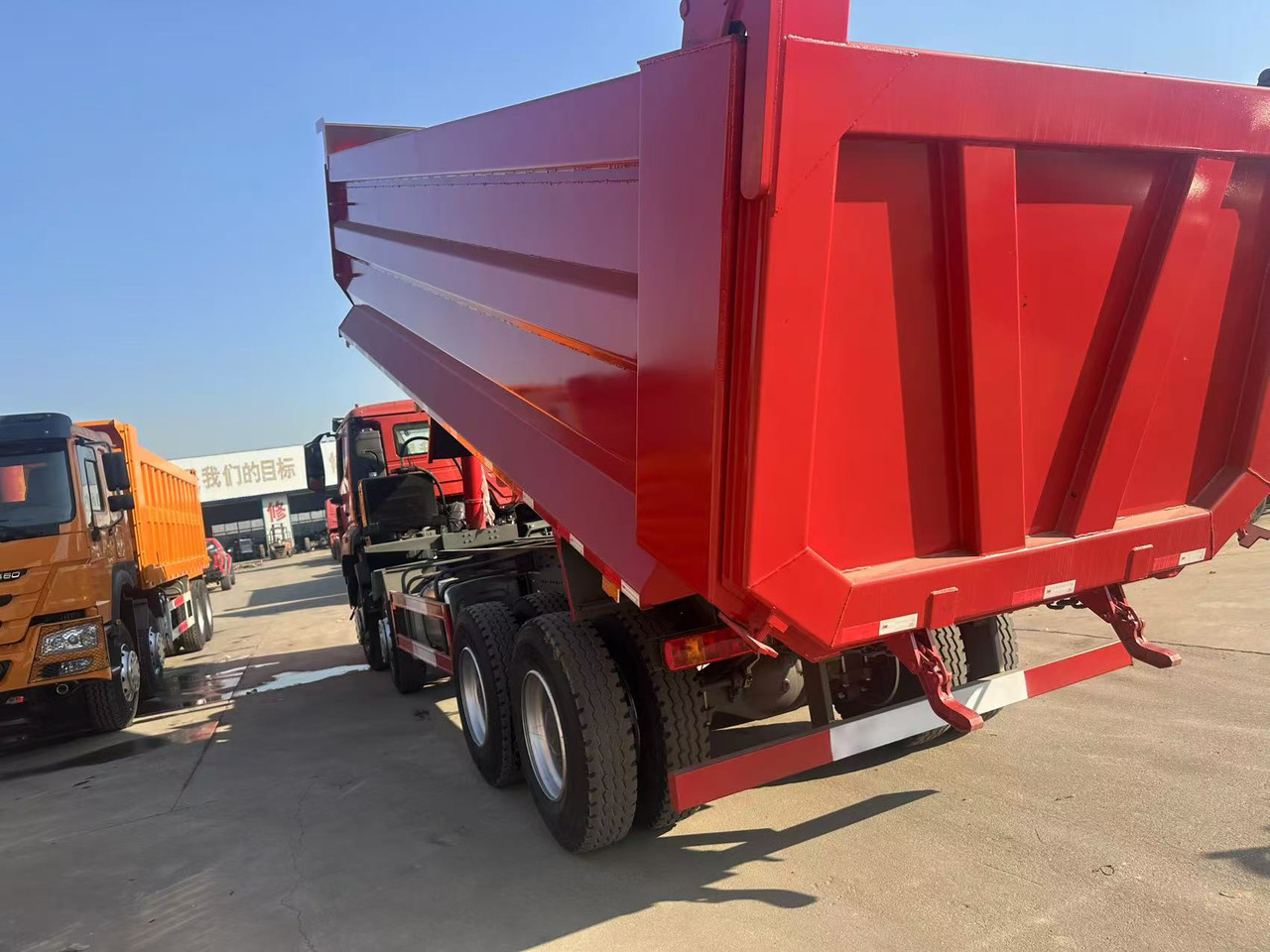 Howo HAOHAN DUMP TRUCK 8X4 - قلابات: صور 4 Howo HAOHAN DUMP TRUCK 8X4 - قلابات: صور 4