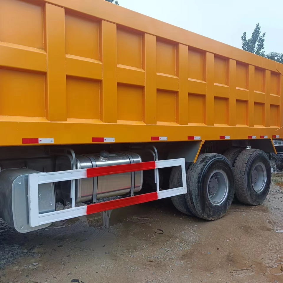 Howo HOWO 8x4 DUMP TRUCK - قلابات: صور 5 Howo HOWO 8x4 DUMP TRUCK - قلابات: صور 5