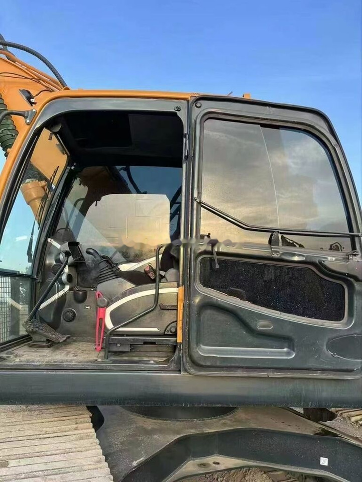 Hyundai 220LC-9 - حفارات زحافة: صور 3 Hyundai 220LC-9 - حفارات زحافة: صور 3