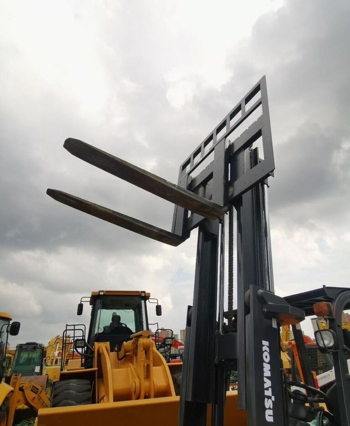 Komatsu FD50 - رافعة شوكية ديزل: صور 3 Komatsu FD50 - رافعة شوكية ديزل: صور 3
