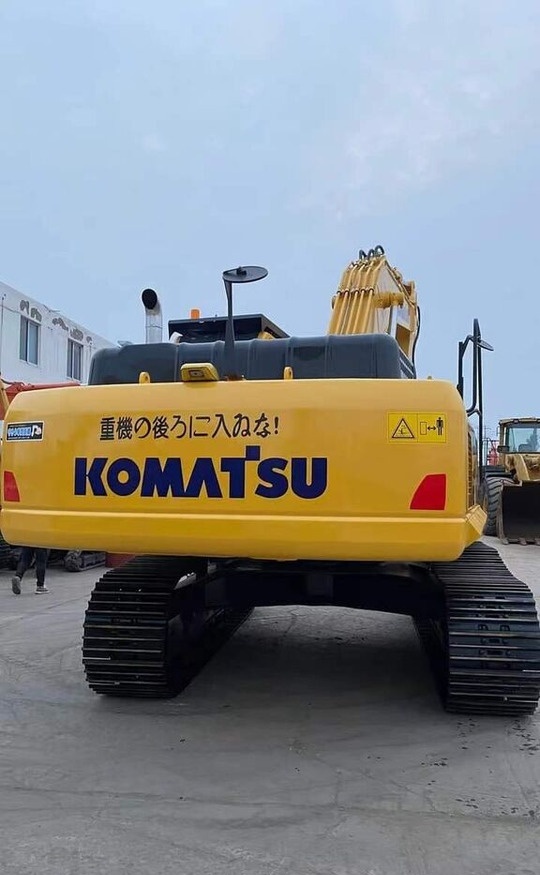 Komatsu PC300 - حفارات زحافة: صور 2 Komatsu PC300 - حفارات زحافة: صور 2