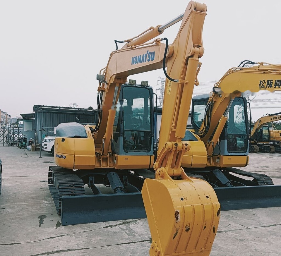 Komatsu PC78US-6 - حفارة مصغرة: صور 3 Komatsu PC78US-6 - حفارة مصغرة: صور 3