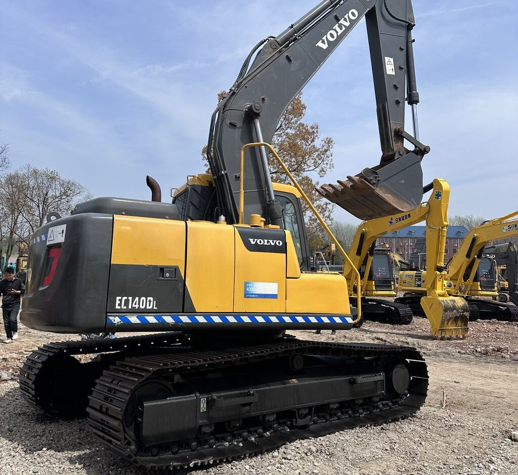 Volvo EC140D - حفارات زحافة: صور 4 Volvo EC140D - حفارات زحافة: صور 4