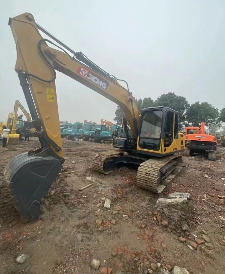 XCMG XE150D - حفارات زحافة: صور 5 XCMG XE150D - حفارات زحافة: صور 5