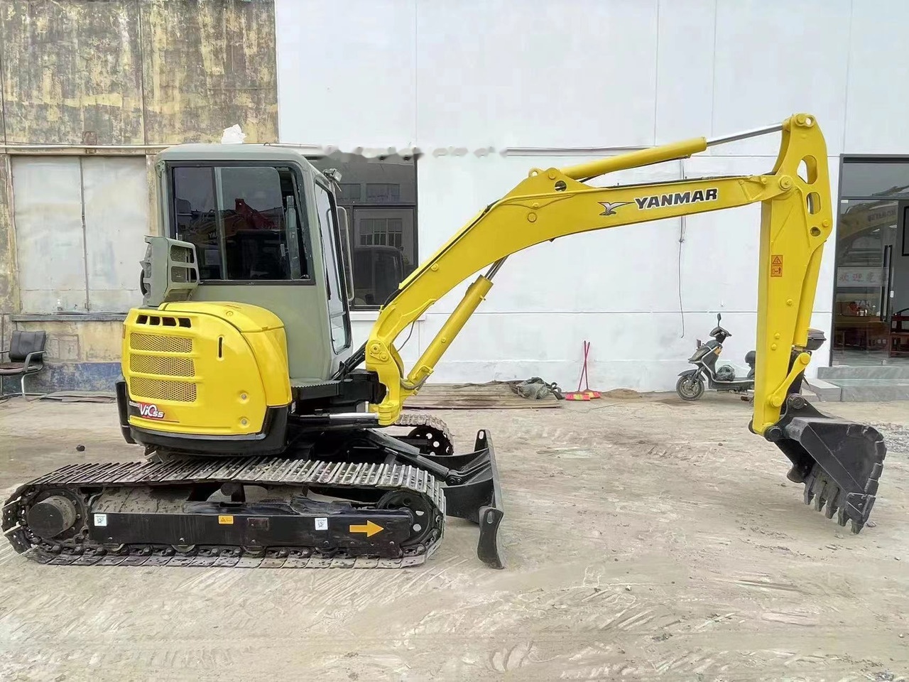YANMAR VIO55 - حفارة مصغرة: صور 2 YANMAR VIO55 - حفارة مصغرة: صور 2