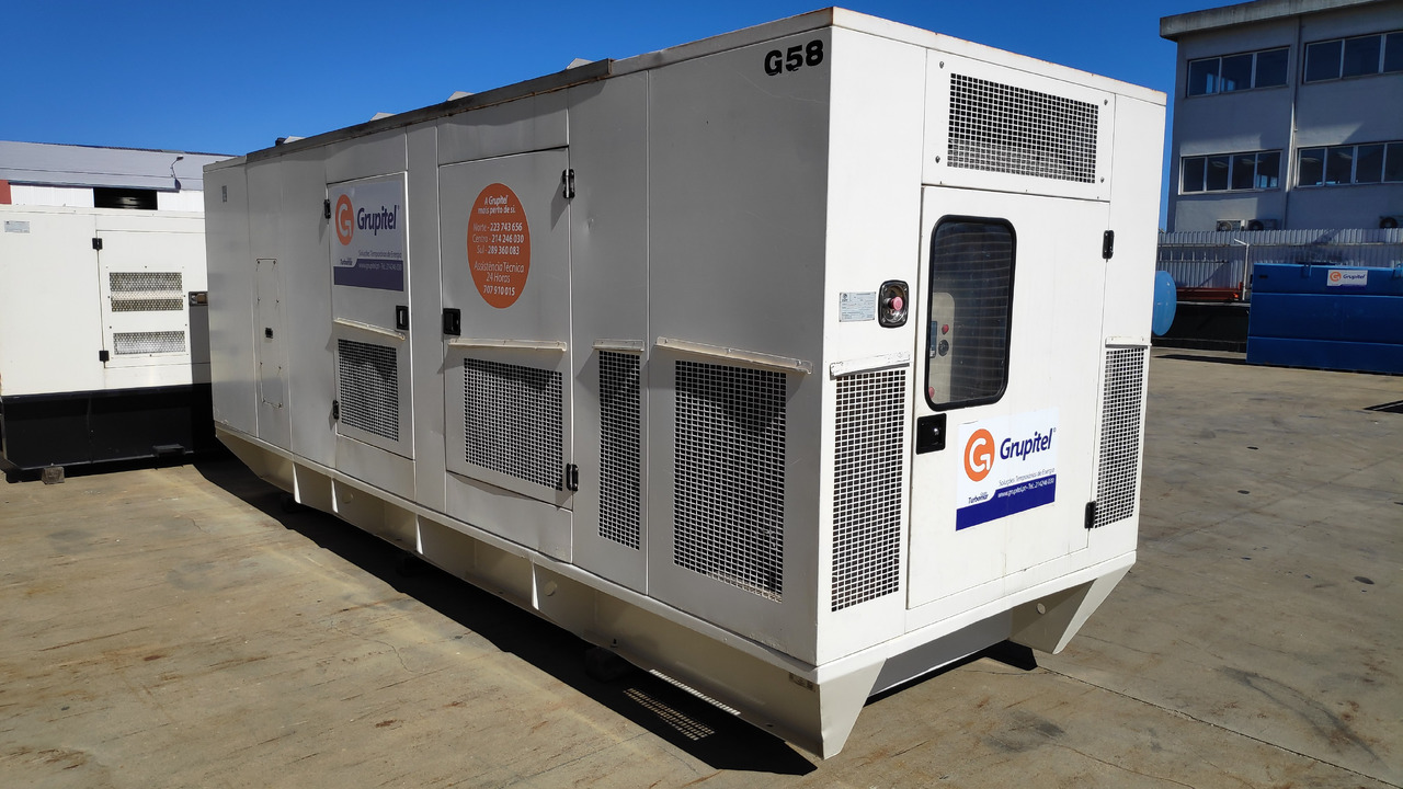 FG P600P1 600 kVA - مجموعة المولدات: صور 1 FG P600P1 600 kVA - مجموعة المولدات: صور 1