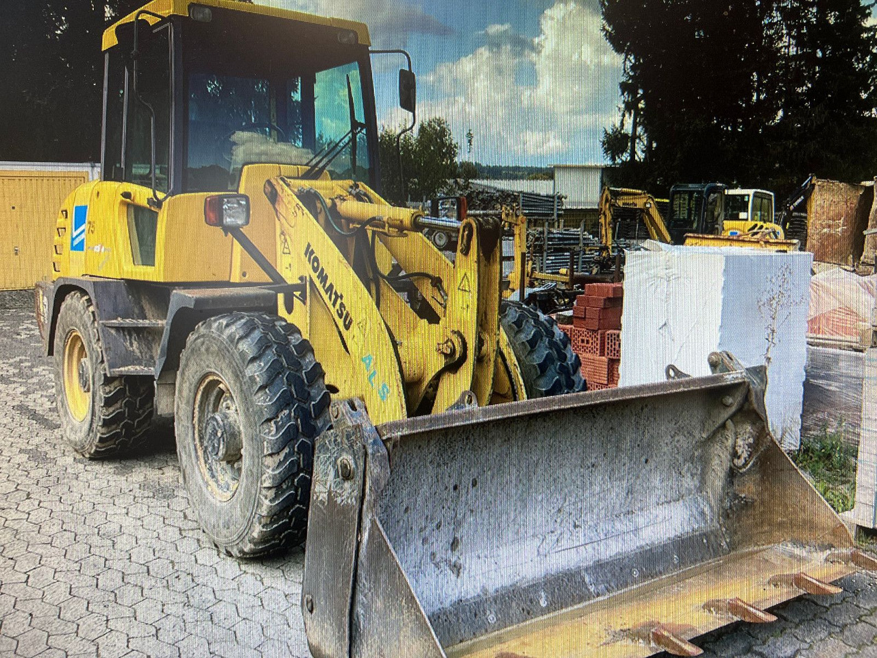 Komatsu WA 75-3 Active - اللودر بعجل: صور 2 Komatsu WA 75-3 Active - اللودر بعجل: صور 2