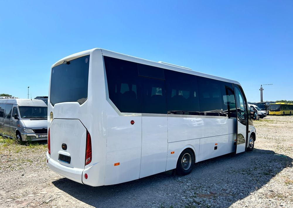 Iveco Daily - حافلة صغيرة, ميكروباص: صور 4 Iveco Daily - حافلة صغيرة, ميكروباص: صور 4