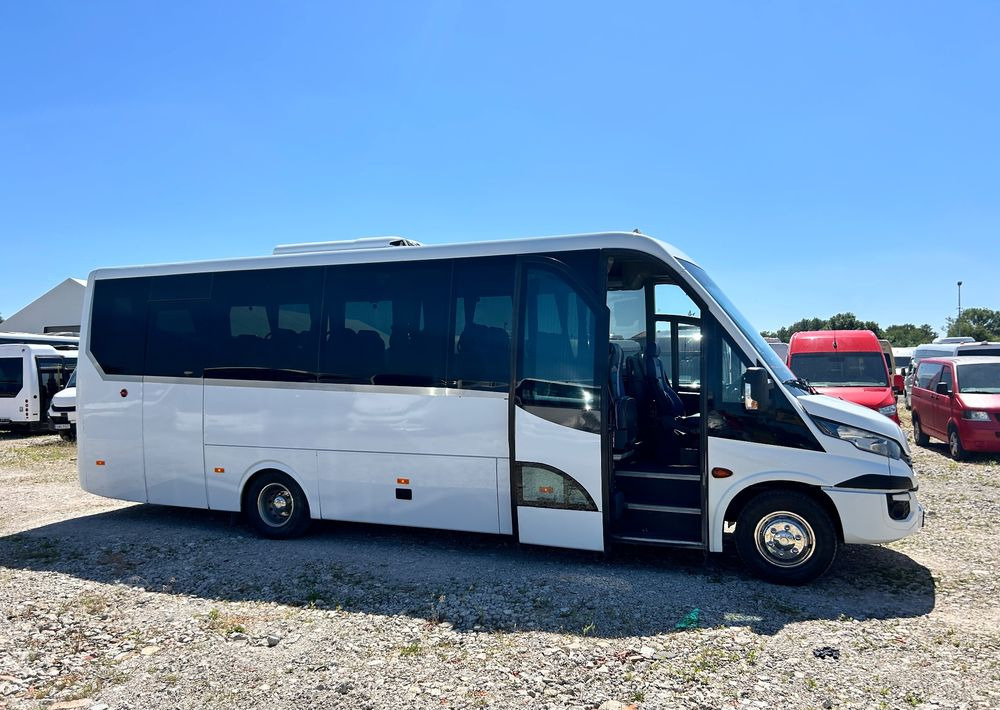 Iveco Daily - حافلة صغيرة, ميكروباص: صور 3 Iveco Daily - حافلة صغيرة, ميكروباص: صور 3