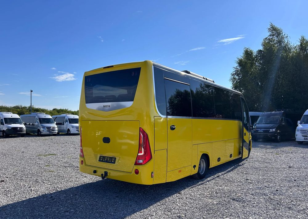 Iveco Daily - حافلة صغيرة, ميكروباص: صور 5 Iveco Daily - حافلة صغيرة, ميكروباص: صور 5