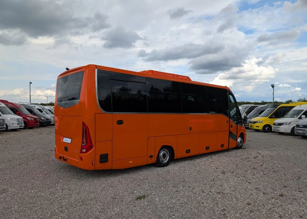 Iveco Daily - سياحية حافلة: صور 5 Iveco Daily - سياحية حافلة: صور 5