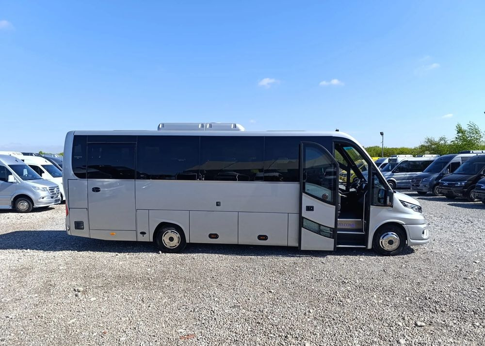 Iveco Daily - حافلة صغيرة, ميكروباص: صور 3 Iveco Daily - حافلة صغيرة, ميكروباص: صور 3