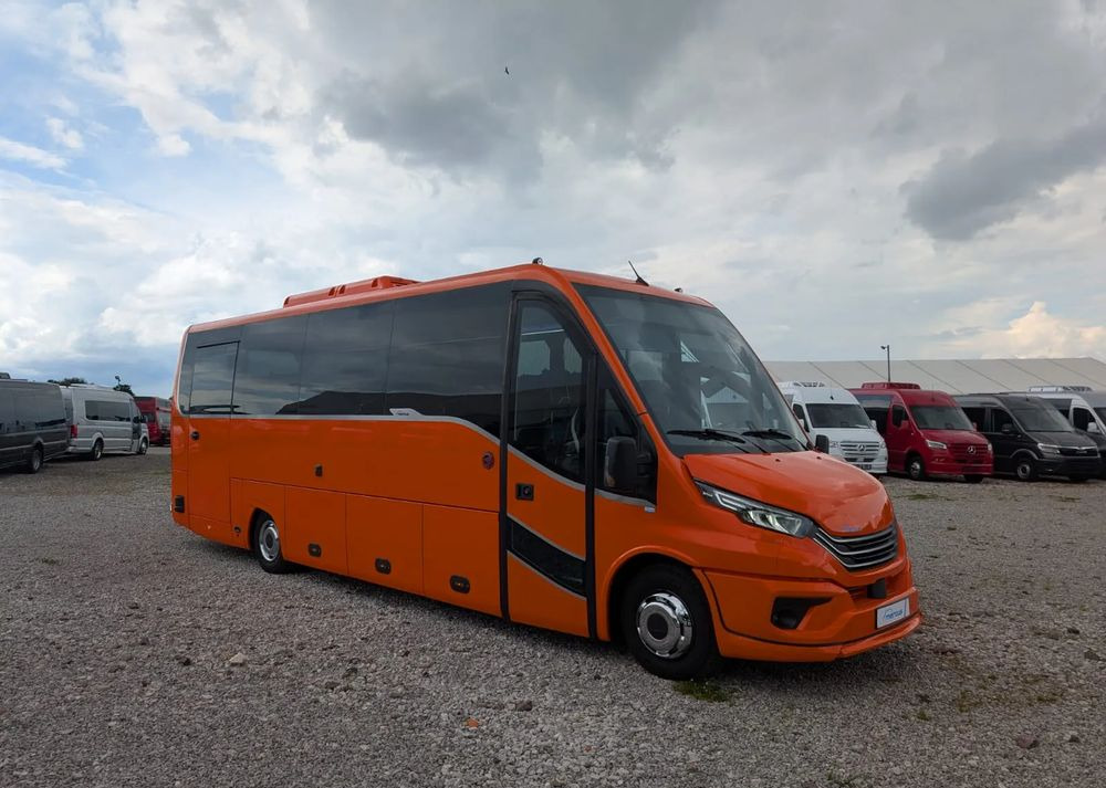 Iveco Daily - سياحية حافلة: صور 3 Iveco Daily - سياحية حافلة: صور 3