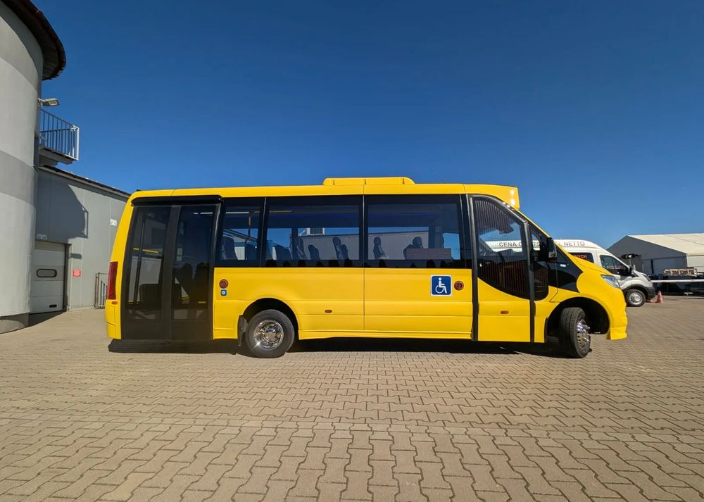 Mercedes-Benz Sprinter 517 City - النقل الحضري: صور 3 Mercedes-Benz Sprinter 517 City - النقل الحضري: صور 3