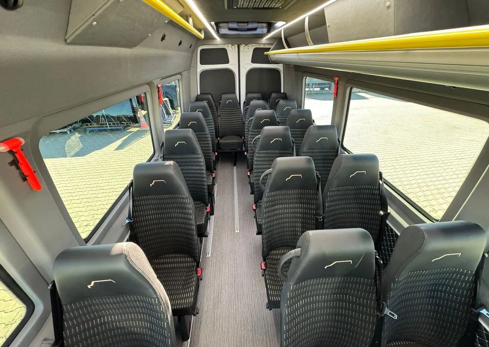 Mercedes-Benz Sprinter 517 إيجار Mercedes-Benz Sprinter 517: صور 19 Mercedes-Benz Sprinter 517 إيجار Mercedes-Benz Sprinter 517: صور 19