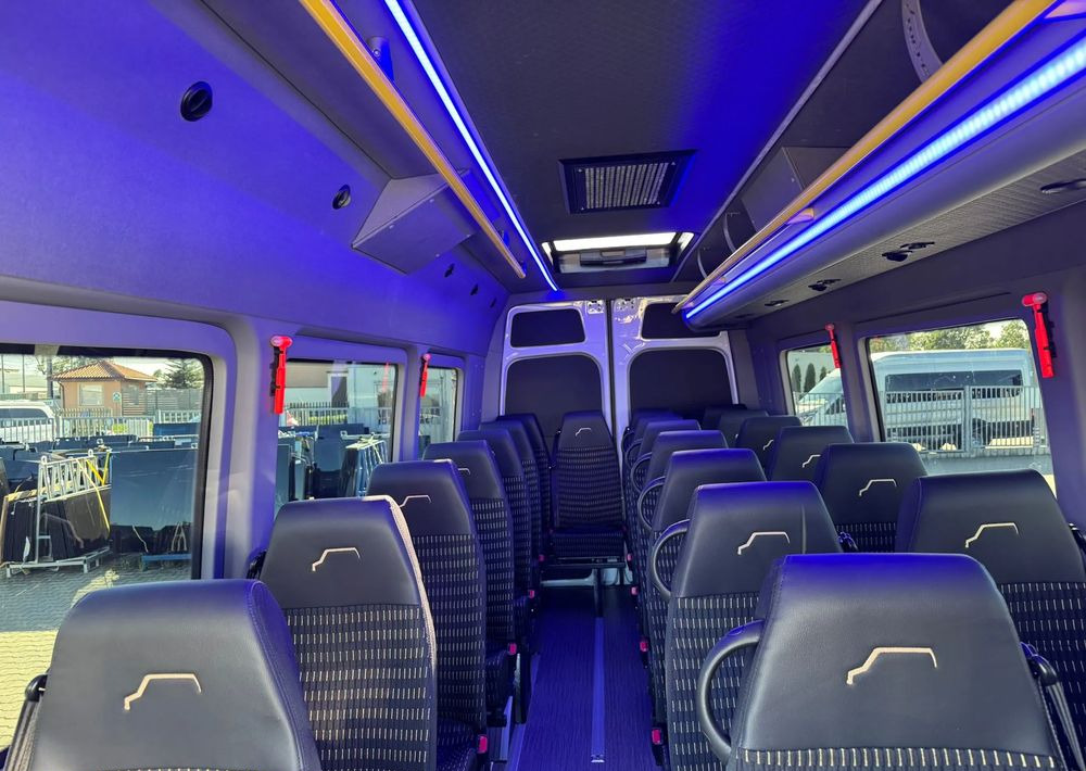 Mercedes-Benz Sprinter 517 إيجار Mercedes-Benz Sprinter 517: صور 16 Mercedes-Benz Sprinter 517 إيجار Mercedes-Benz Sprinter 517: صور 16