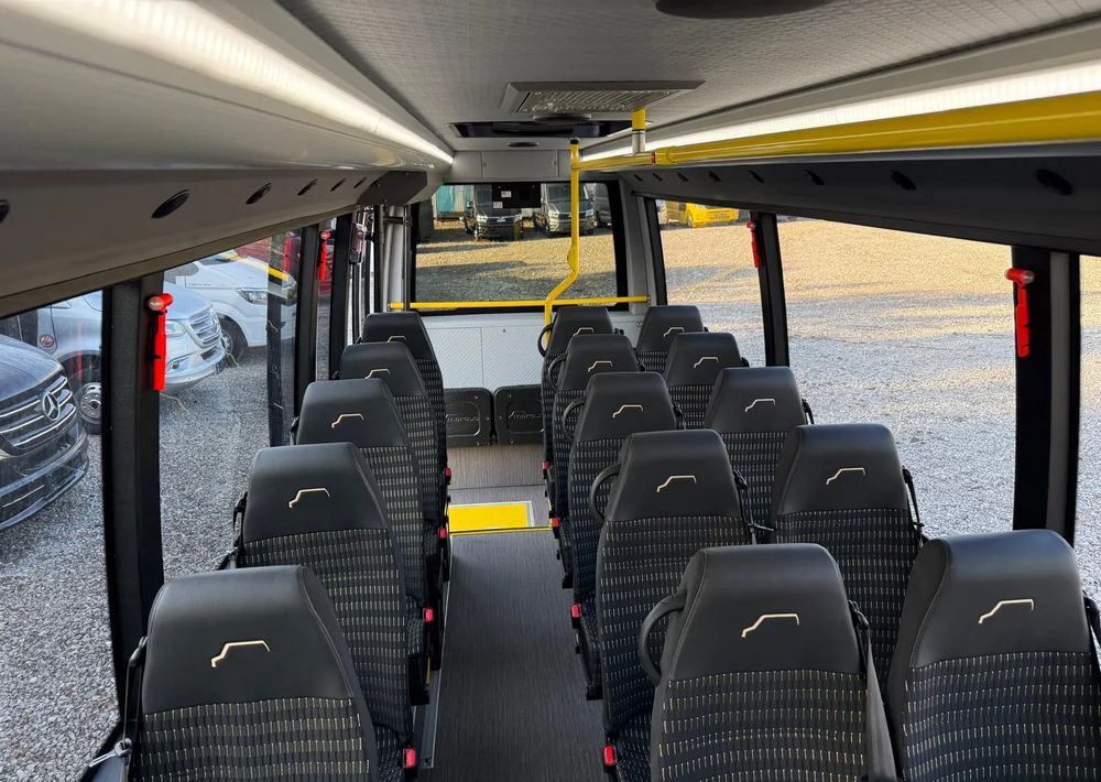 جديد النقل الحضري Mercedes-Benz Sprinter 519: صور 20