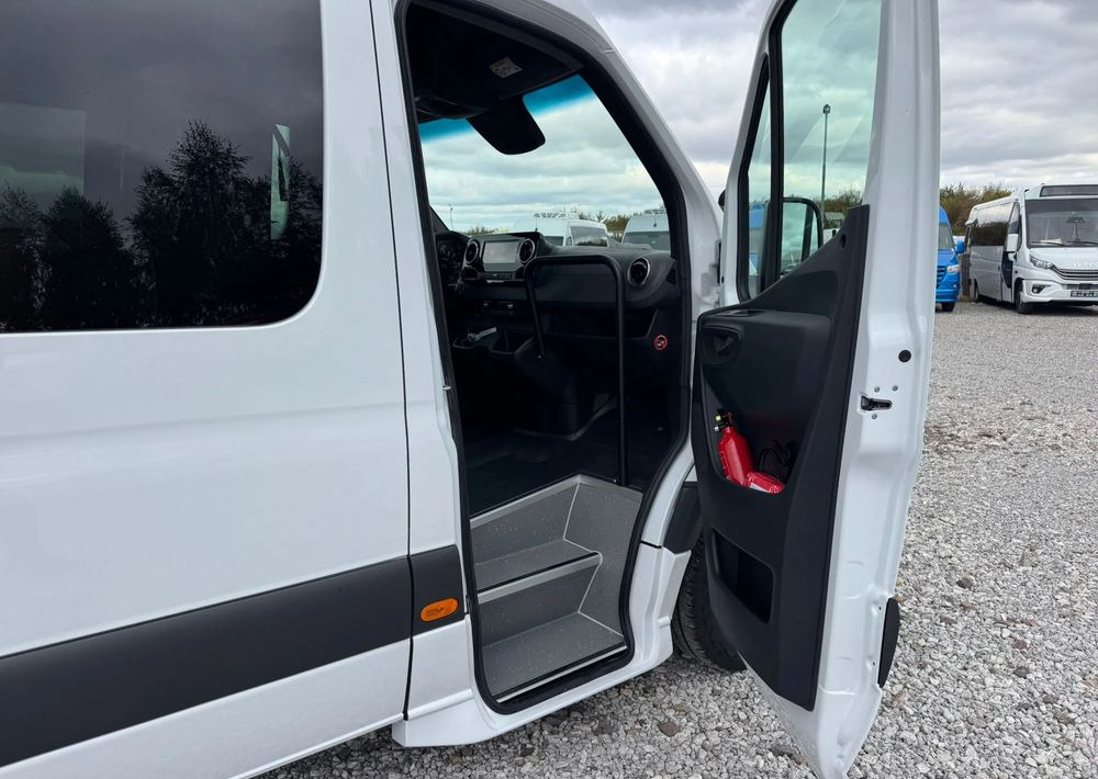 Mercedes-Benz Sprinter إيجار Mercedes-Benz Sprinter: صور 16 Mercedes-Benz Sprinter إيجار Mercedes-Benz Sprinter: صور 16