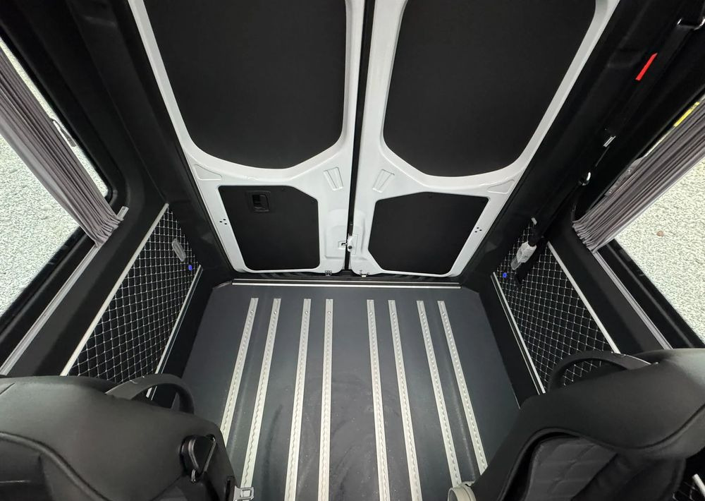 Mercedes-Benz Sprinter إيجار Mercedes-Benz Sprinter: صور 12 Mercedes-Benz Sprinter إيجار Mercedes-Benz Sprinter: صور 12