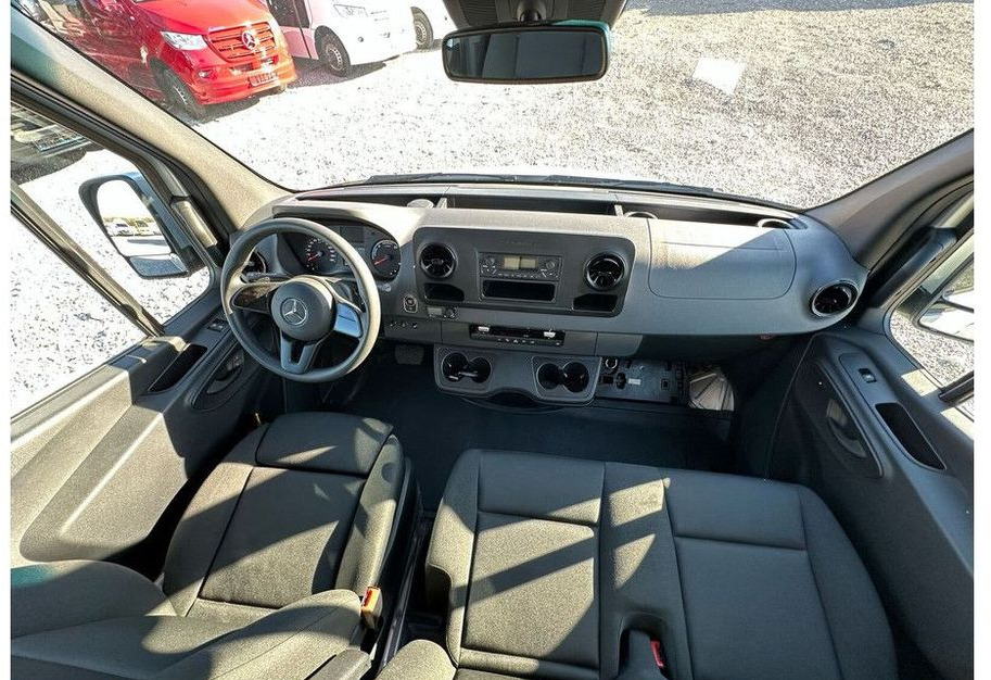 حافلة صغيرة, حافلة كهربائية Mercedes-Benz eSprinter: صور 15 حافلة صغيرة, حافلة كهربائية Mercedes-Benz eSprinter: صور 15