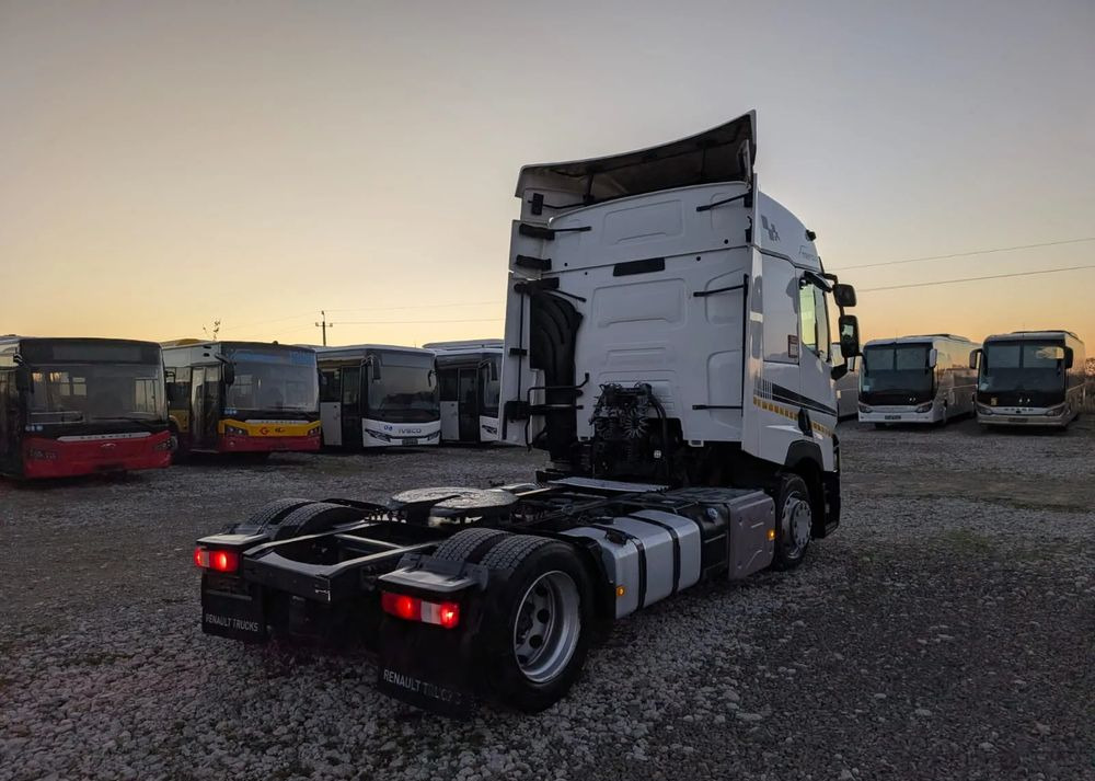 Renault T440 - شاحنة جرار: صور 5 Renault T440 - شاحنة جرار: صور 5