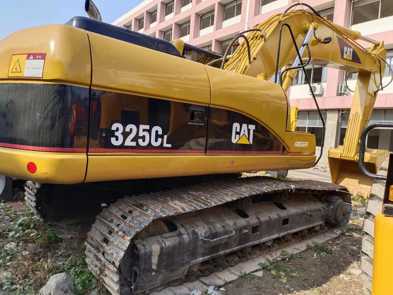 CAT 325CL - حفارات زحافة: صور 1 CAT 325CL - حفارات زحافة: صور 1