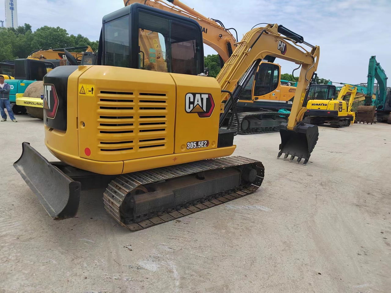 CAT CAT 305.5E2 - حفارة مصغرة: صور 2 CAT CAT 305.5E2 - حفارة مصغرة: صور 2
