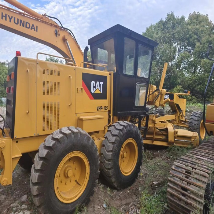 CATERPILLAR 140k - آلة تسوية الأرض: صور 5 CATERPILLAR 140k - آلة تسوية الأرض: صور 5