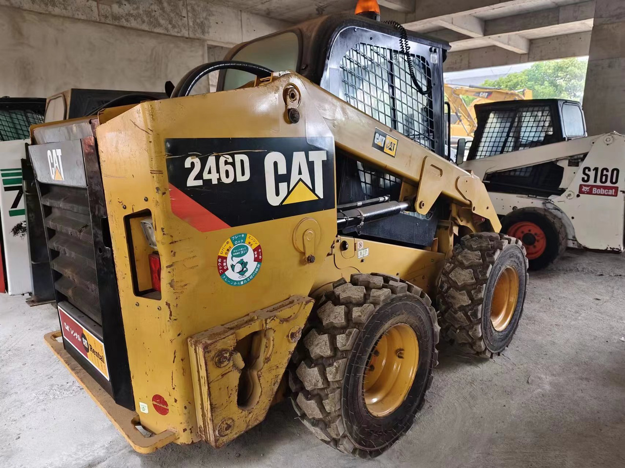 CATERPILLAR 246D - شيول صغير: صور 3 CATERPILLAR 246D - شيول صغير: صور 3