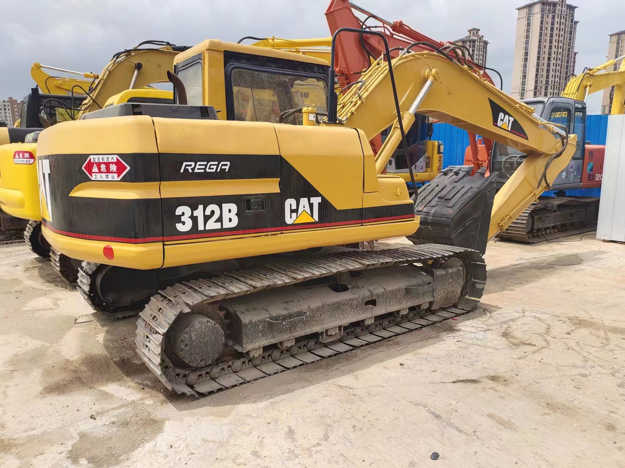 CATERPILLAR 312B - حفارات زحافة: صور 1 CATERPILLAR 312B - حفارات زحافة: صور 1