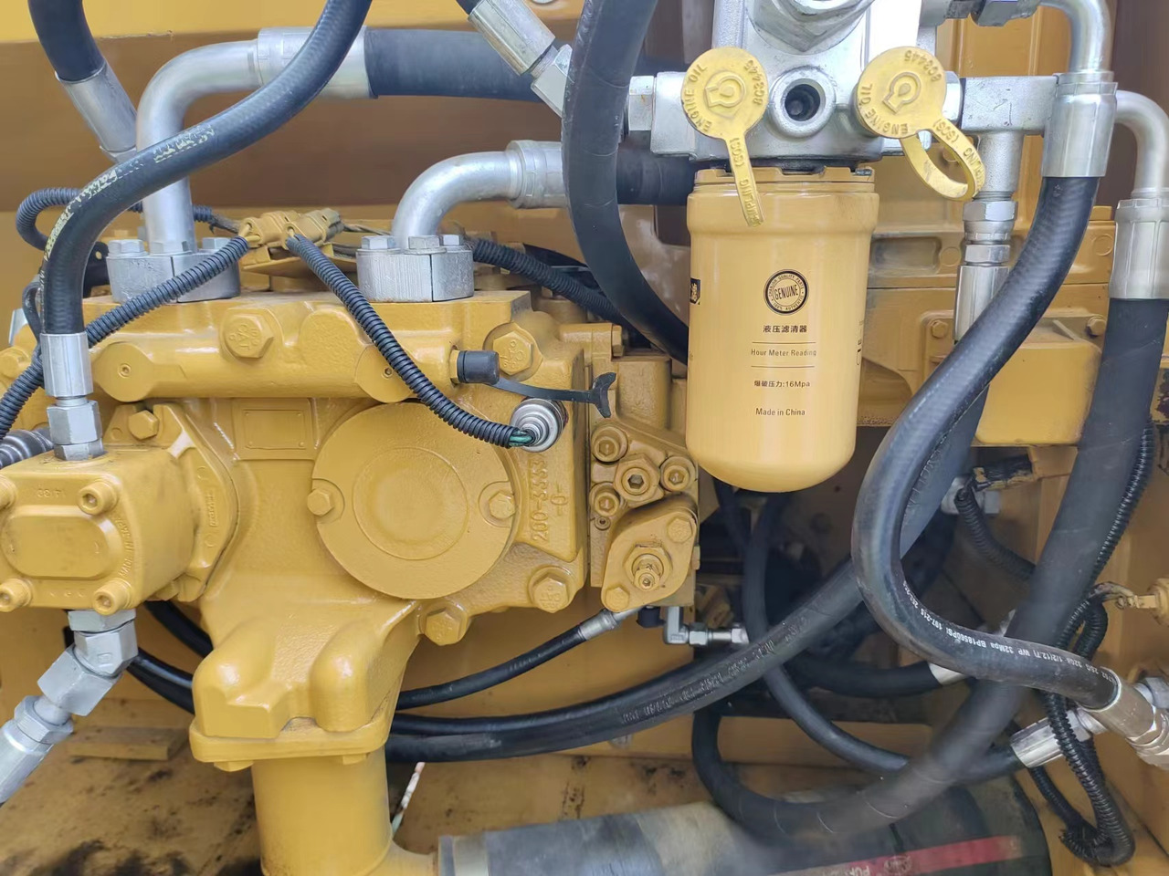 CATERPILLAR 320D2L CAT 320D - حفارات زحافة: صور 4 CATERPILLAR 320D2L CAT 320D - حفارات زحافة: صور 4