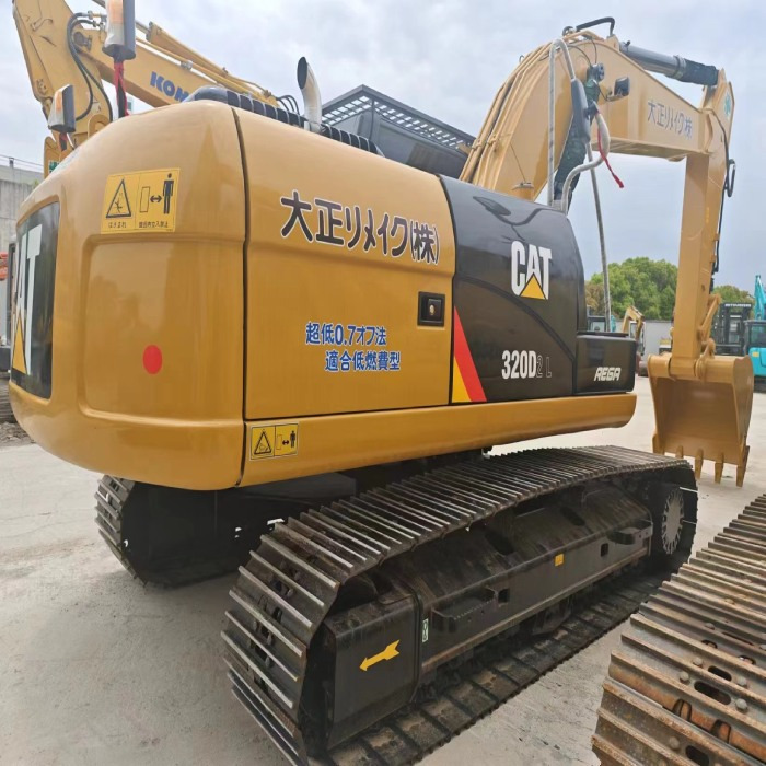 CATERPILLAR 320DL - حفارات زحافة: صور 4 CATERPILLAR 320DL - حفارات زحافة: صور 4