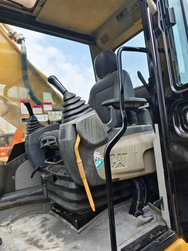 CATERPILLAR 336D2L CAT 336 320 325 - حفارات زحافة: صور 5 CATERPILLAR 336D2L CAT 336 320 325 - حفارات زحافة: صور 5